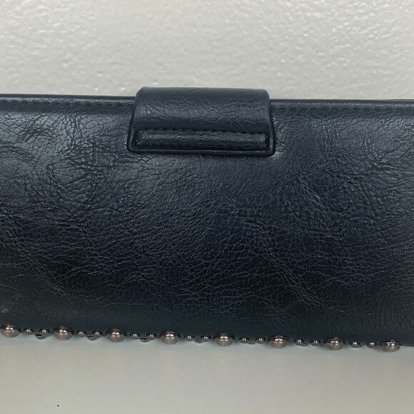 Punk Skeletons Silver Skull Studded Wallet Black - Picture 2 of 4